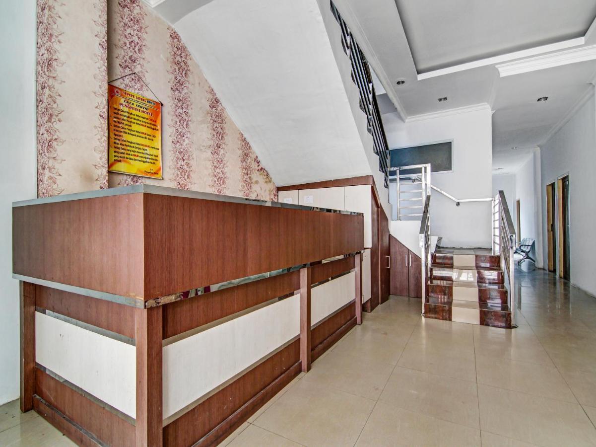 Oyo 90897 Hotel Sepupu Satria Pekanbaru Extérieur photo