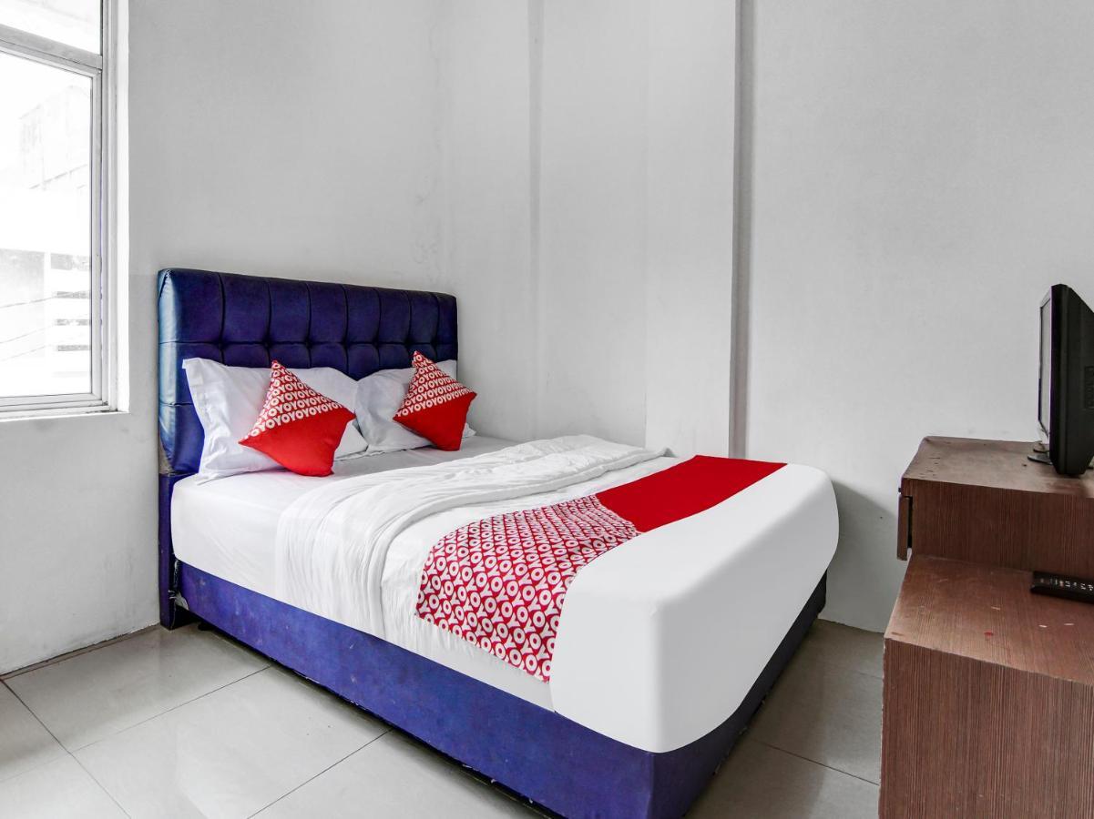Oyo 90897 Hotel Sepupu Satria Pekanbaru Extérieur photo